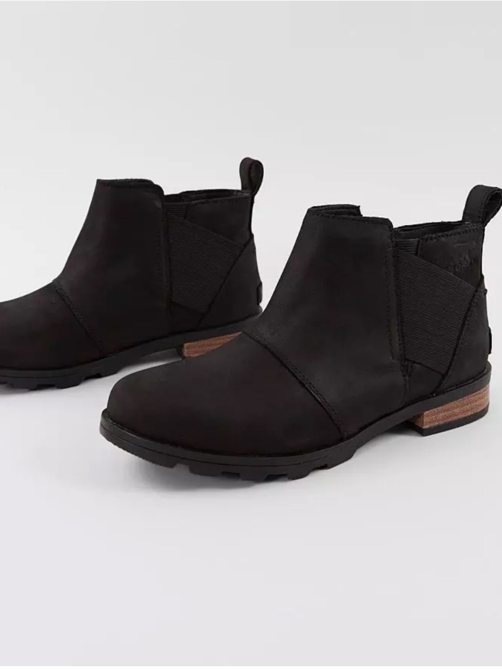 Sorel Emelie Chelsea Waterproof Boots black size 7